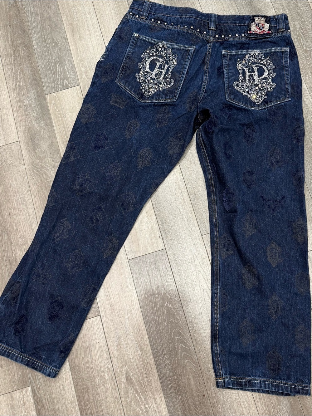 Embellished Dark Blue Relaxed Men's Jeans with Crest Detail